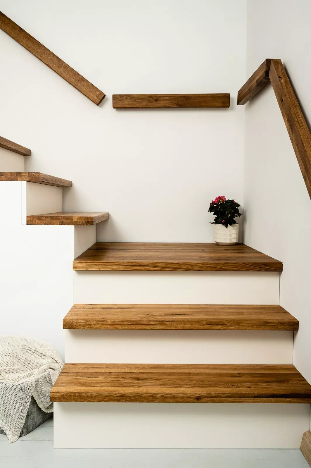 Shelf Stair tread Risers Windowsill Oak Rustic, full stave lamellas, 40 mm, 2-layer, Naturally oiled